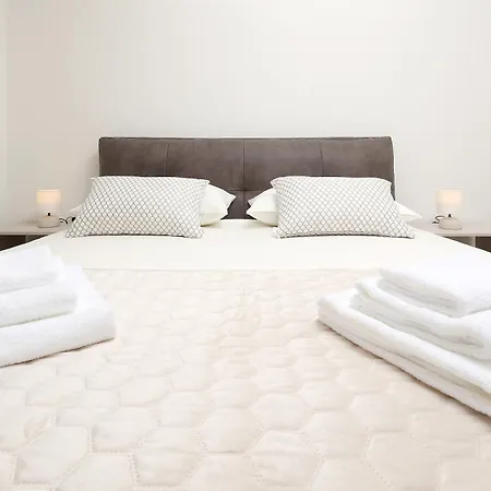 Lejlighed Silvi Lovran